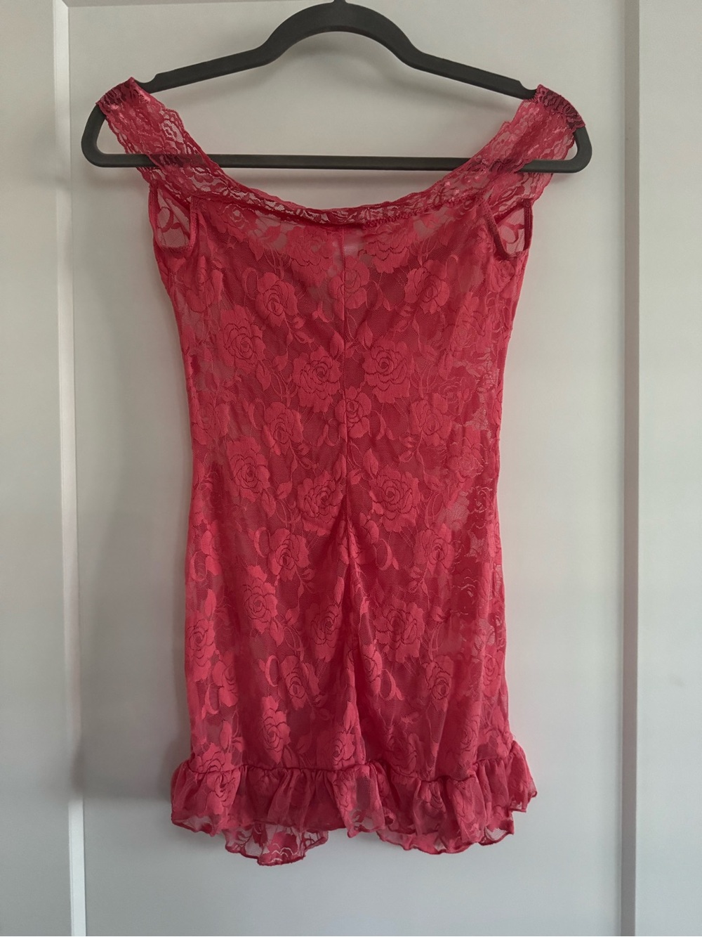 Pink Lace Off-Shoulder Ruched slip - Picture 3 of 3